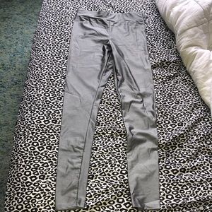Metallic shine leggings